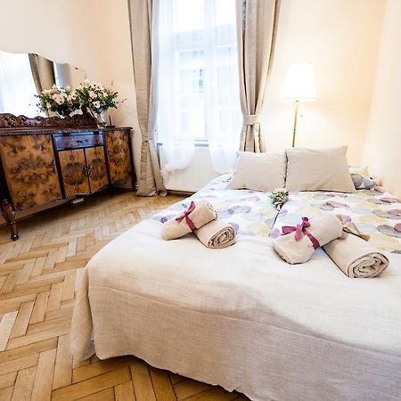 Apartments Roman Cracovia Exterior foto